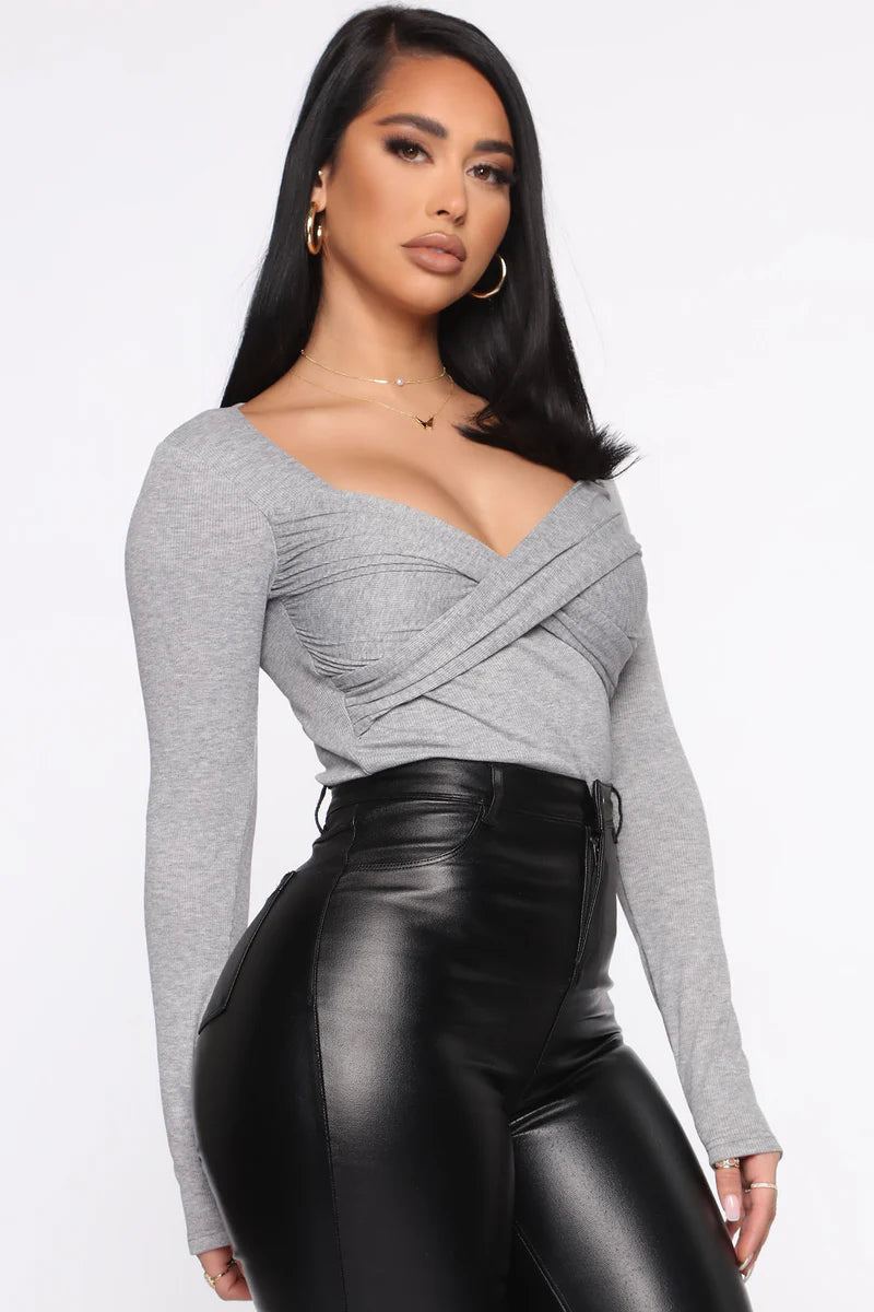 Twisted For You Top – Heather Grey